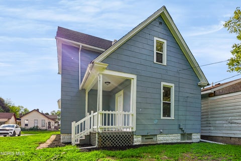 Tiny photo for 4106 Peak Avenue, Toledo, OH 43612 (MLS # 10012397)
