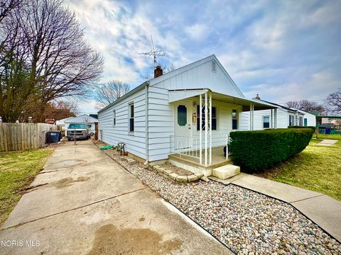 Tiny photo for 703 W Northgate Parkway, Toledo, OH 43612 (MLS # 10005418)