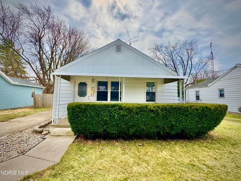 Photo of 703 W Northgate Parkway, Toledo, OH 43612 (MLS # 10005418)