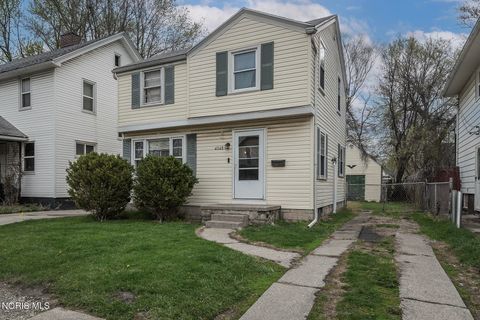 Tiny photo for 4048 Asbury Drive, Toledo, OH 43612 (MLS # 10006435)