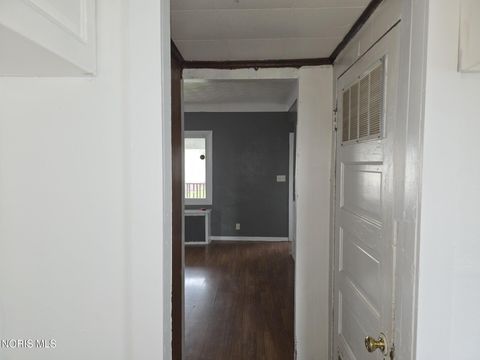Tiny photo for 1336 E Broadway Street, Toledo, OH 43605 (MLS # 10007434)