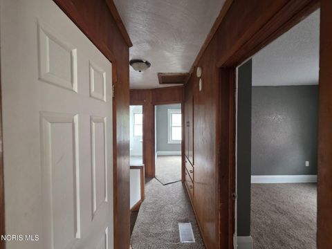 Tiny photo for 1336 E Broadway Street, Toledo, OH 43605 (MLS # 10007434)