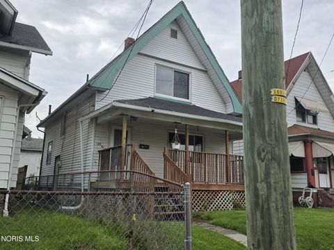 Tiny photo for 1336 E Broadway Street, Toledo, OH 43605 (MLS # 10007434)