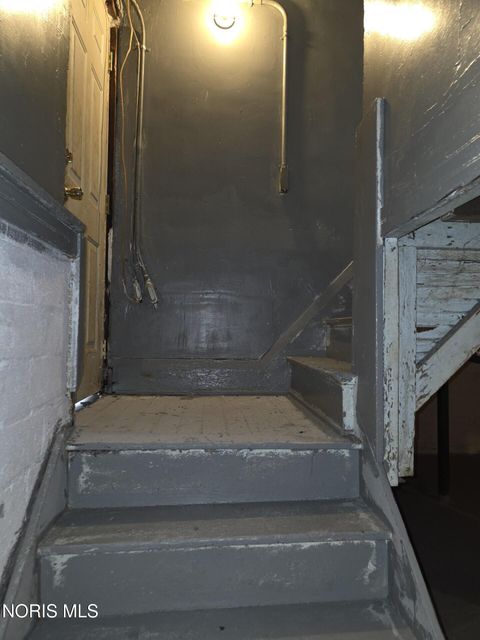 Tiny photo for 1336 E Broadway Street, Toledo, OH 43605 (MLS # 10007434)