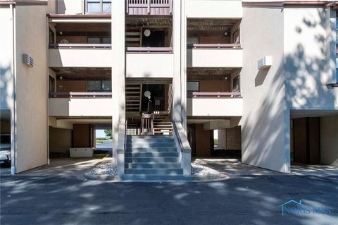 Condo For Sale - 1801 E Perry Street #22<br/> Ottawa County, Port Clinton, OH 43452
