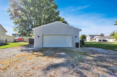 Tiny photo for 423 Fulton Street, Port Clinton, OH 43452 (MLS # 10000568)
