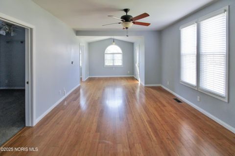 Tiny photo for 423 Fulton Street, Port Clinton, OH 43452 (MLS # 10000568)