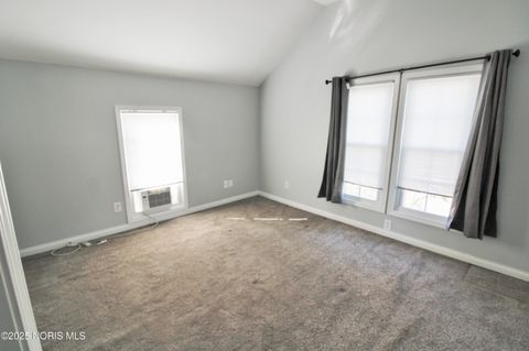 Tiny photo for 423 Fulton Street, Port Clinton, OH 43452 (MLS # 10000568)