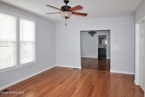 Tiny photo for 423 Fulton Street, Port Clinton, OH 43452 (MLS # 10000568)