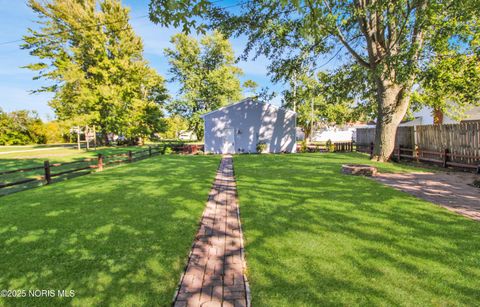 Tiny photo for 423 Fulton Street, Port Clinton, OH 43452 (MLS # 10000568)