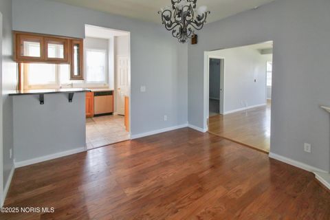 Tiny photo for 423 Fulton Street, Port Clinton, OH 43452 (MLS # 10000568)