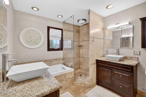 Tiny photo for 5955 Hawthorne Drive, Sylvania, OH 43560 (MLS # 10004419)