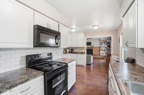 Tiny photo for 3732 Fairwood Drive, Sylvania, OH 43560 (MLS # 10007274)