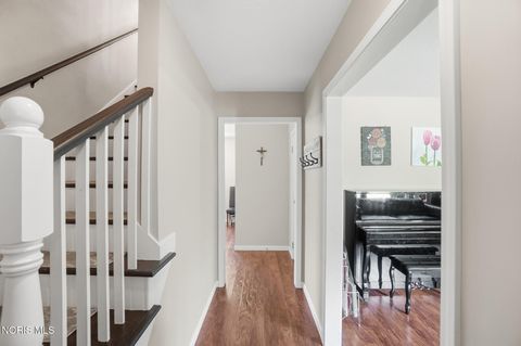 Tiny photo for 3732 Fairwood Drive, Sylvania, OH 43560 (MLS # 10007274)