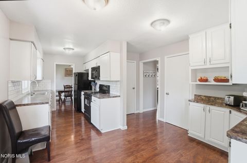Tiny photo for 3732 Fairwood Drive, Sylvania, OH 43560 (MLS # 10007274)