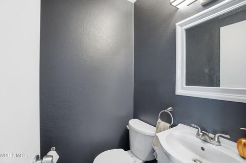 Tiny photo for 3732 Fairwood Drive, Sylvania, OH 43560 (MLS # 10007274)