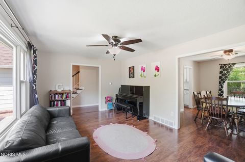 Tiny photo for 3732 Fairwood Drive, Sylvania, OH 43560 (MLS # 10007274)