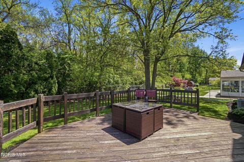 Tiny photo for 3732 Fairwood Drive, Sylvania, OH 43560 (MLS # 10007274)
