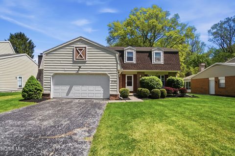 Photo of 3732 Fairwood Drive, Sylvania, OH 43560 (MLS # 10007274)