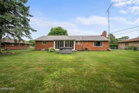 Tiny photo for 305 Parkview Drive, Walbridge, OH 43465 (MLS # 10010799)