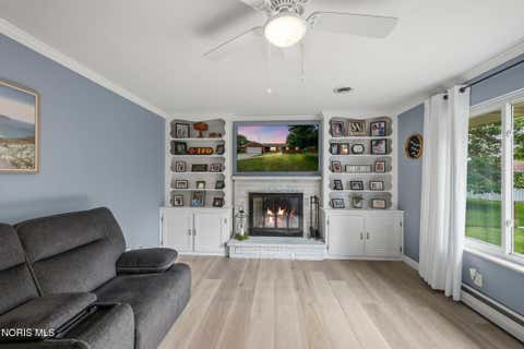 Tiny photo for 305 Parkview Drive, Walbridge, OH 43465 (MLS # 10010799)