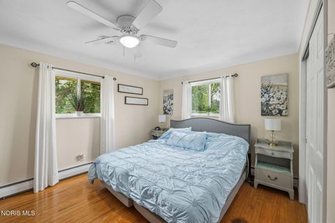 Tiny photo for 305 Parkview Drive, Walbridge, OH 43465 (MLS # 10010799)