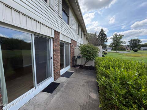 Tiny photo for 6818 Fenwyck Road #Apt 4, Maumee, OH 43537 (MLS # 10012499)