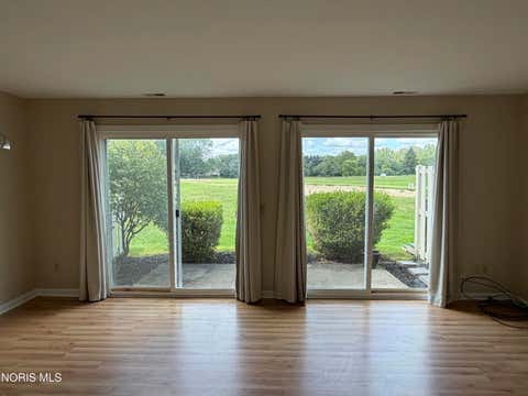 Tiny photo for 6818 Fenwyck Road #Apt 4, Maumee, OH 43537 (MLS # 10012499)