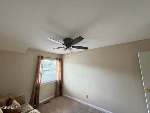 Tiny photo for 6818 Fenwyck Road #Apt 4, Maumee, OH 43537 (MLS # 10012499)