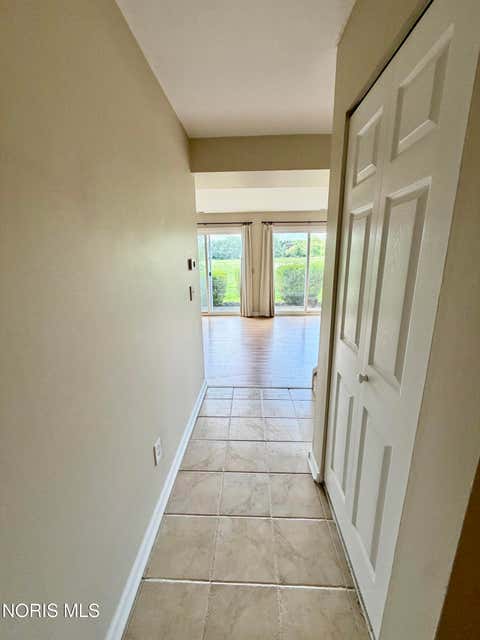Tiny photo for 6818 Fenwyck Road #Apt 4, Maumee, OH 43537 (MLS # 10012499)
