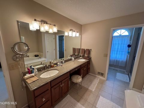 Tiny photo for 7455 Valhalla Drive, Maumee, OH 43537 (MLS # 10006238)