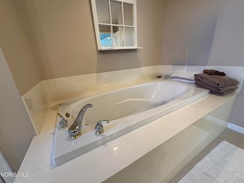 Tiny photo for 7455 Valhalla Drive, Maumee, OH 43537 (MLS # 10006238)