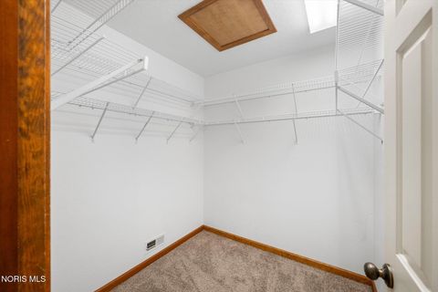 Tiny photo for 1236 Grassy Court, Rossford, OH 43460 (MLS # 10010313)