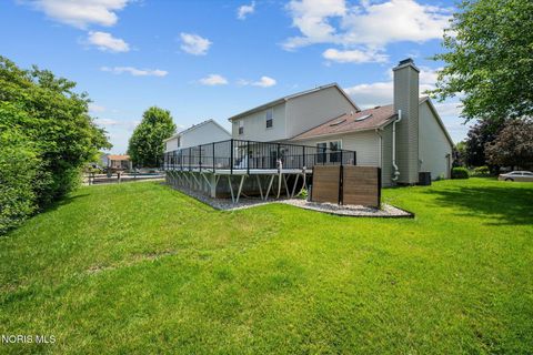Tiny photo for 1236 Grassy Court, Rossford, OH 43460 (MLS # 10010313)