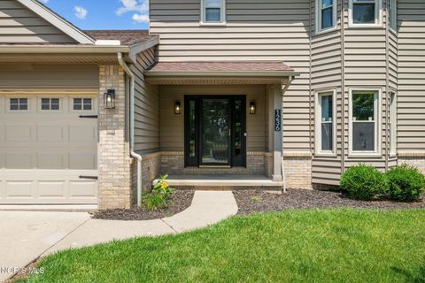 Tiny photo for 1236 Grassy Court, Rossford, OH 43460 (MLS # 10010313)