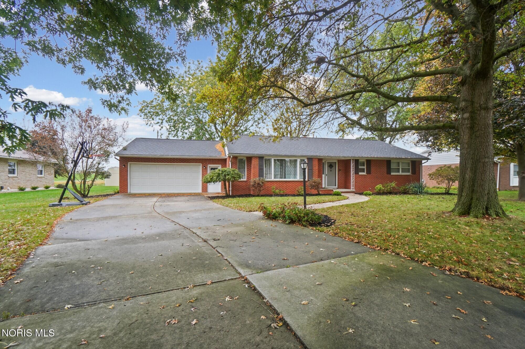 903 Country Club Drive