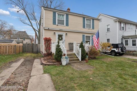 Photo of 3646 Garrison Road, Toledo, OH 43613 (MLS # 10001735)