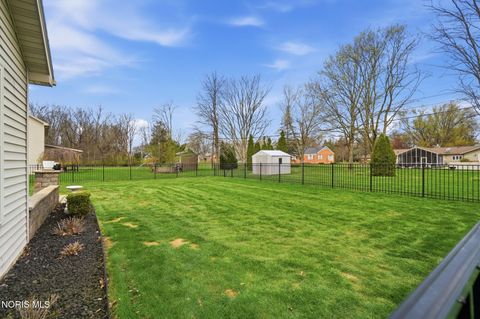Tiny photo for 384 Marilyn Drive, Findlay, OH 45840 (MLS # 10007499)