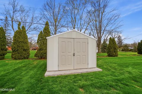 Tiny photo for 384 Marilyn Drive, Findlay, OH 45840 (MLS # 10007499)
