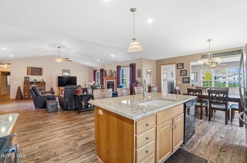 Tiny photo for 384 Marilyn Drive, Findlay, OH 45840 (MLS # 10007499)
