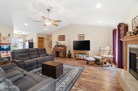 Tiny photo for 384 Marilyn Drive, Findlay, OH 45840 (MLS # 10007499)