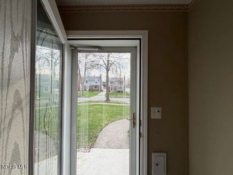 Tiny photo for 2515 Goddard Road, Toledo, OH 43606 (MLS # 10006466)