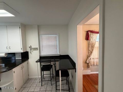 Tiny photo for 2515 Goddard Road, Toledo, OH 43606 (MLS # 10006466)