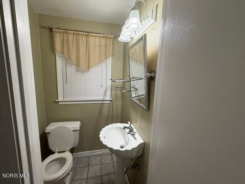 Tiny photo for 2515 Goddard Road, Toledo, OH 43606 (MLS # 10006466)