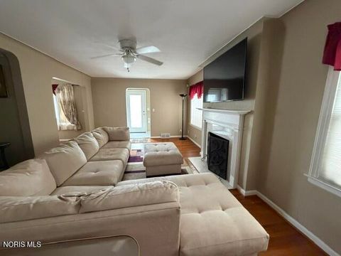 Tiny photo for 2515 Goddard Road, Toledo, OH 43606 (MLS # 10006466)