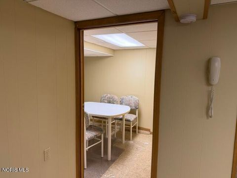 Tiny photo for 2515 Goddard Road, Toledo, OH 43606 (MLS # 10006466)