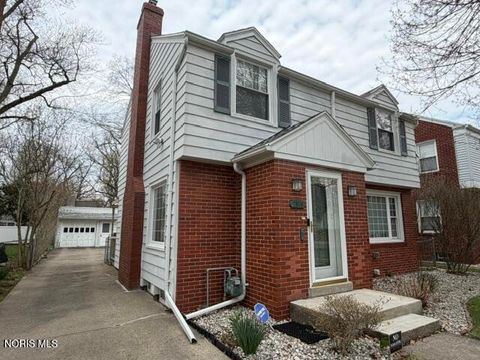 Tiny photo for 2515 Goddard Road, Toledo, OH 43606 (MLS # 10006466)