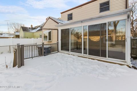 Tiny photo for 933 Fries Avenue, Toledo, OH 43609 (MLS # 10003181)