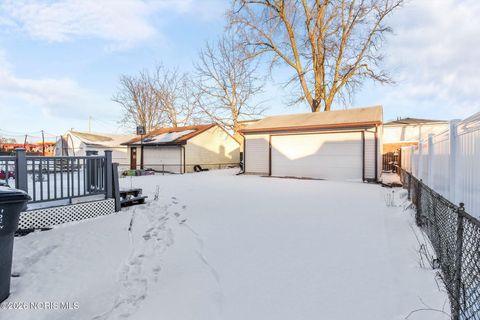 Tiny photo for 933 Fries Avenue, Toledo, OH 43609 (MLS # 10003181)