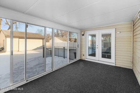 Tiny photo for 933 Fries Avenue, Toledo, OH 43609 (MLS # 10003181)